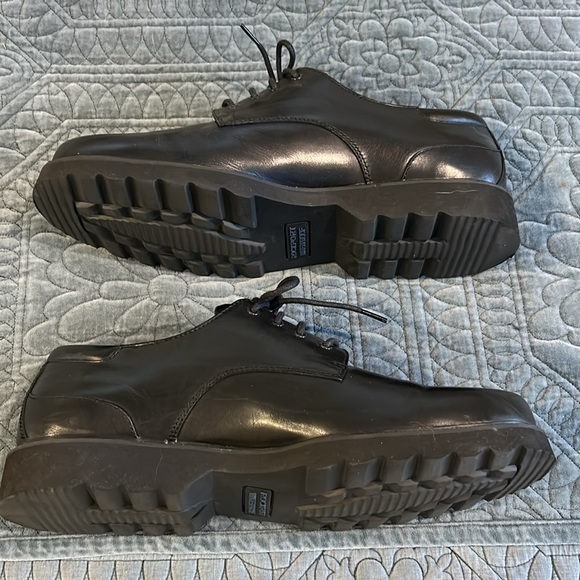 Men’s Rockport Dress Shoes - Picture 2 of 5